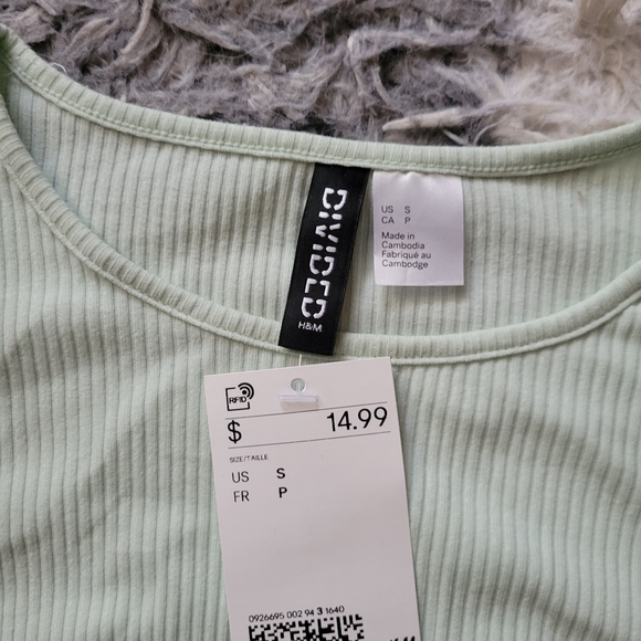 DIVIDED green long sleeve crop top - Picture 4 of 5